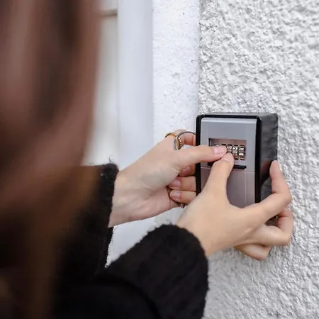 - Neu - Sweet Home, Parkplatz, Netflix Bad Salzuflen Exterior photo