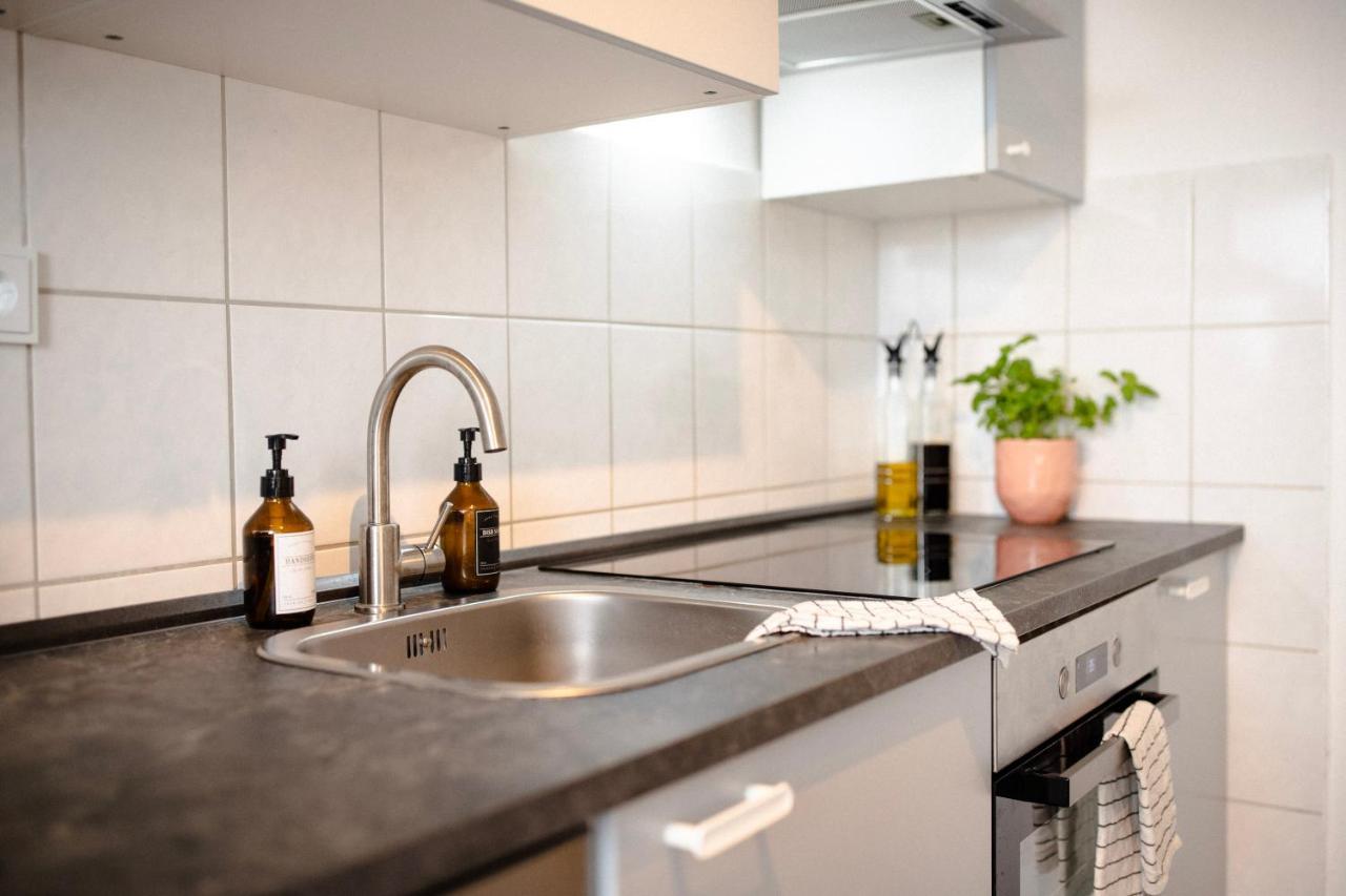- Neu - Sweet Home, Parkplatz, Netflix Bad Salzuflen